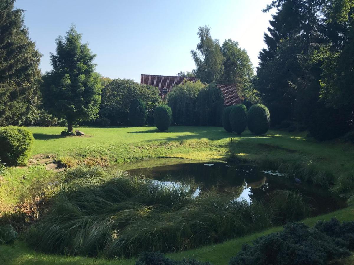 4 Wunderschoene Ferienwohnungen Im Kavaliershaus シュヴェリーン エクステリア 写真