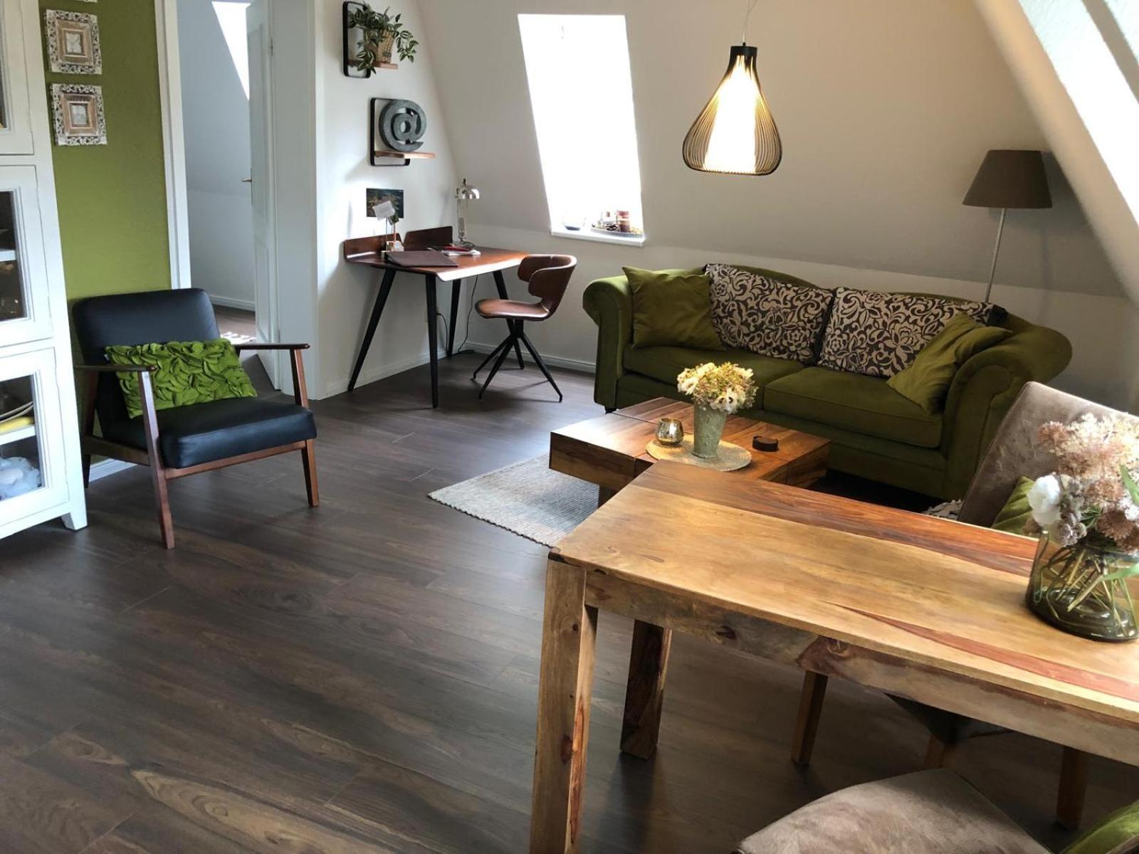 4 Wunderschoene Ferienwohnungen Im Kavaliershaus シュヴェリーン エクステリア 写真